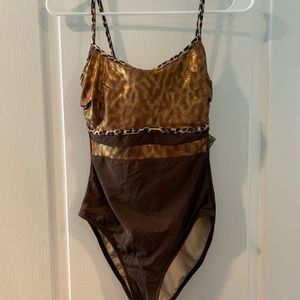 Carol Wior brown one piece leopard Swimsuit size 8